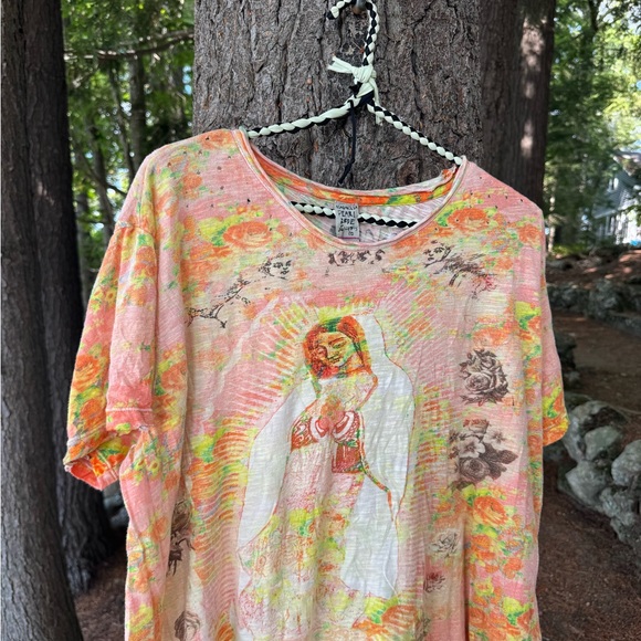 Magnolia Pearl All Over Roses Guadalupe Tee NWT - Picture 4 of 10